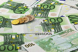 euro-billets-de-banque-et-pices-de-monnaie-2507202